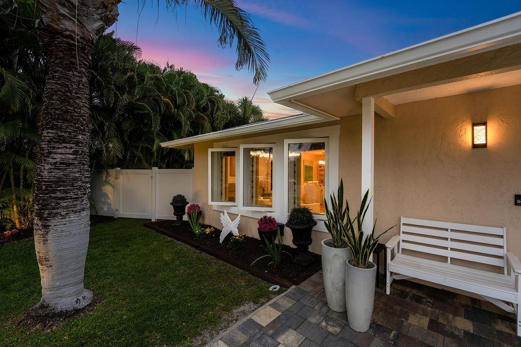 Photo of 6094 Royal Lytham Drive, Boca Raton, FL 33433 (MLS # R11162010)