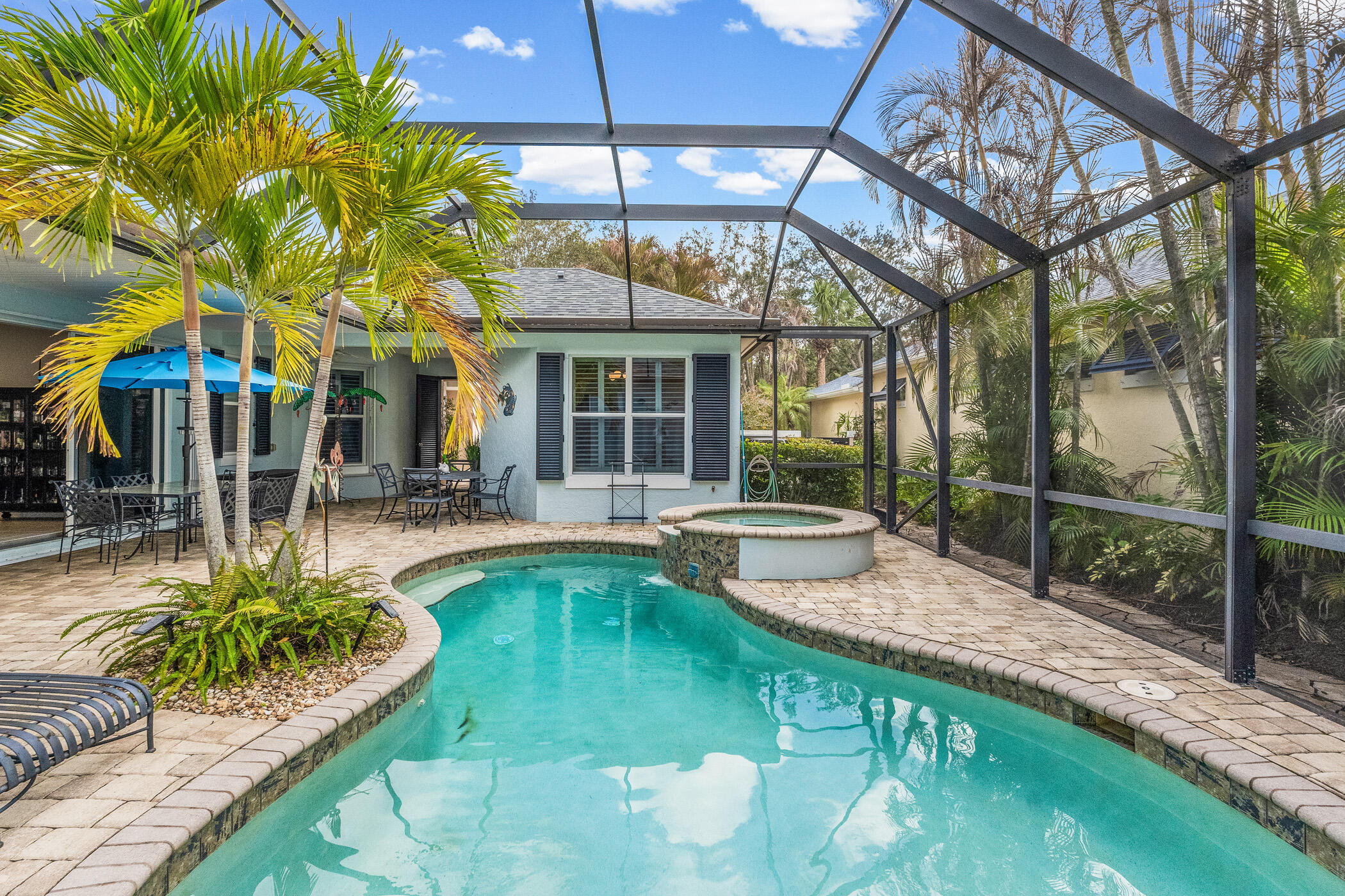 224 Oak Hammock Circle SW