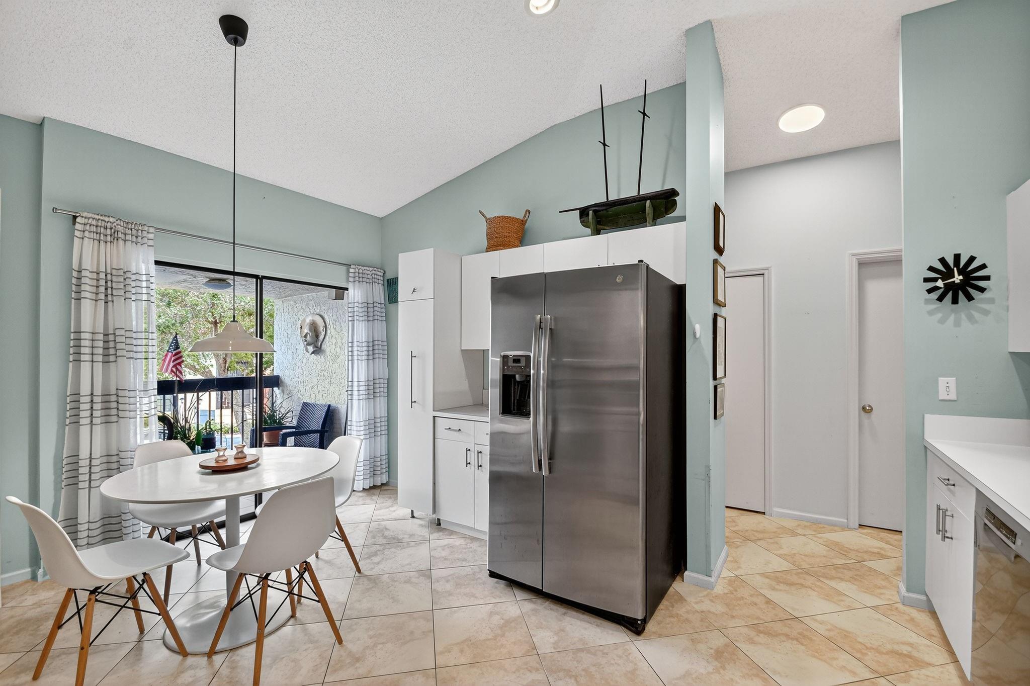 SUN VALLEY EAST CONDO - Residential