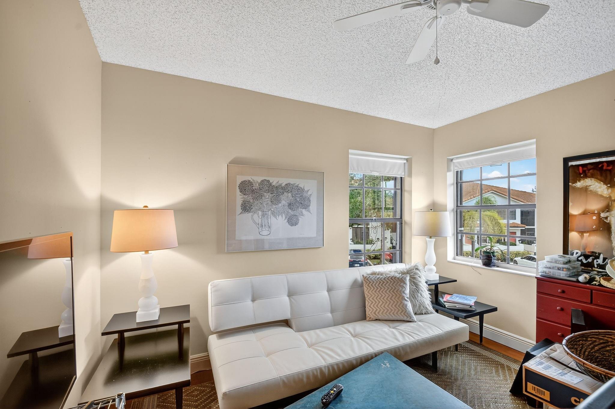 SUN VALLEY EAST CONDO - Residential