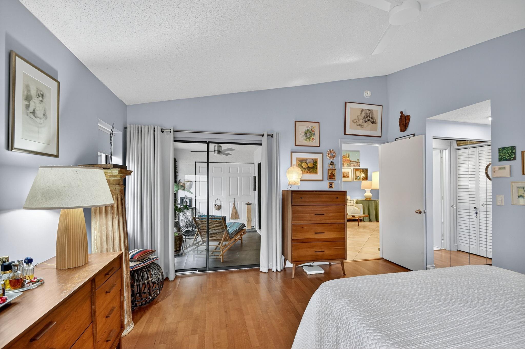 SUN VALLEY EAST CONDO - Residential