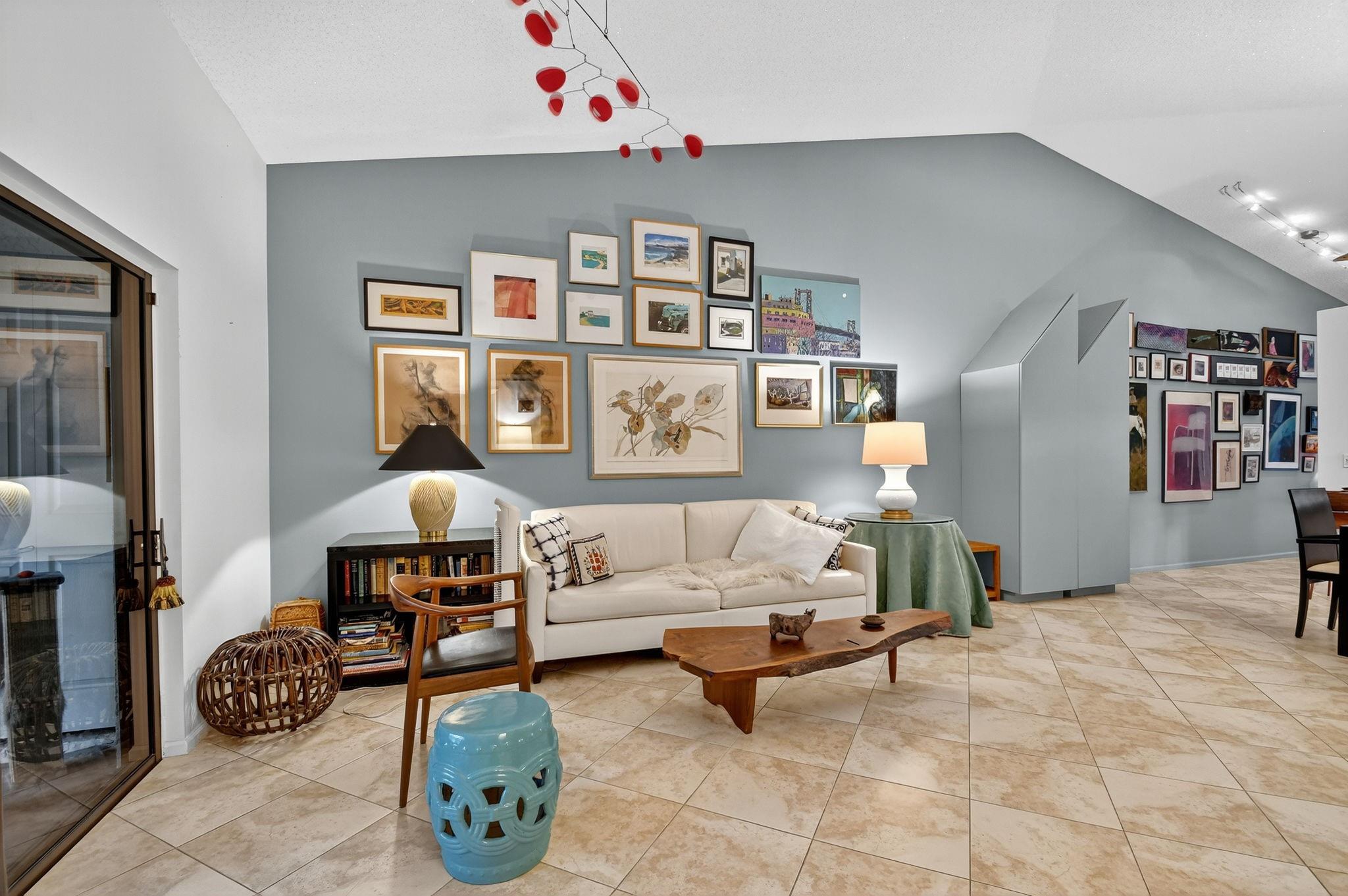 SUN VALLEY EAST CONDO - Residential