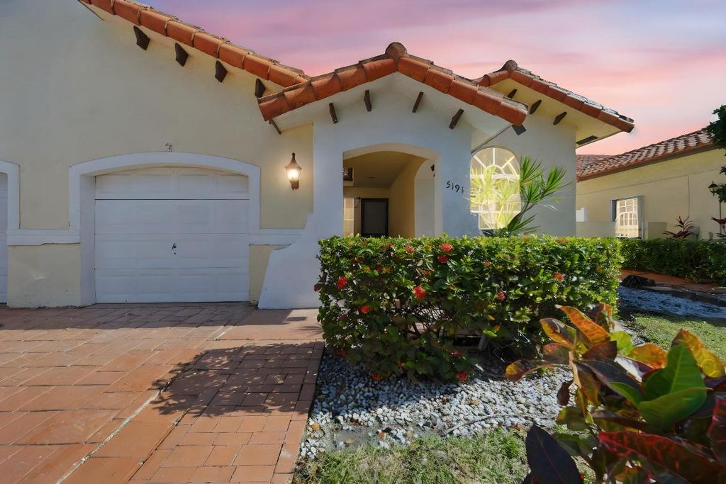 Photo of 5191 Casa Real Drive, Delray Beach, FL 33484 (MLS # R11158877)