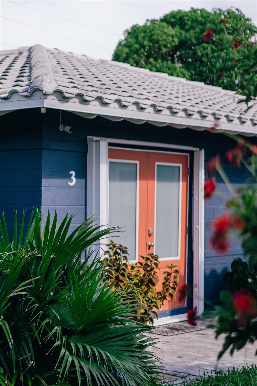 213 Hibiscus Ave