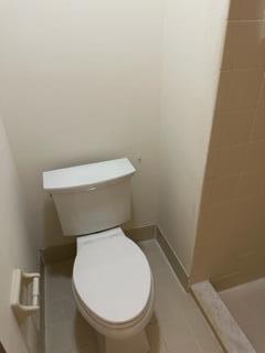 WINDWOOD UNIT I - Residential Lease