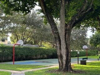 WINDWOOD UNIT I - Residential Lease