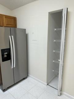 WINDWOOD UNIT I - Residential Lease