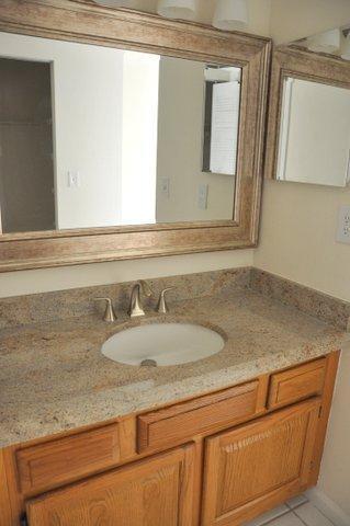 WINDWOOD UNIT I - Residential Lease