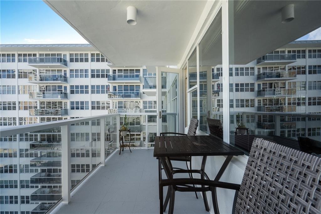 Coral Ridge Towers East - Residential