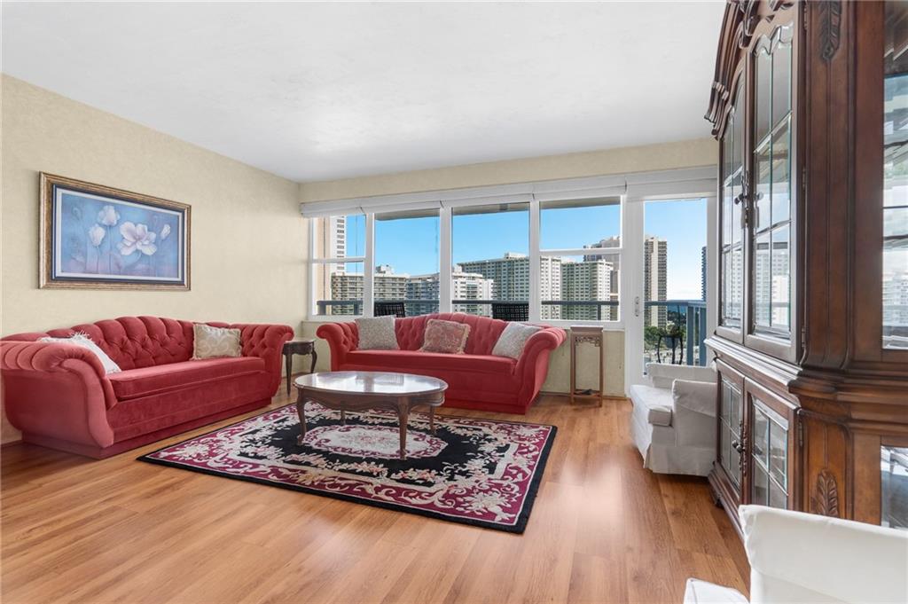 Coral Ridge Towers East - Residential