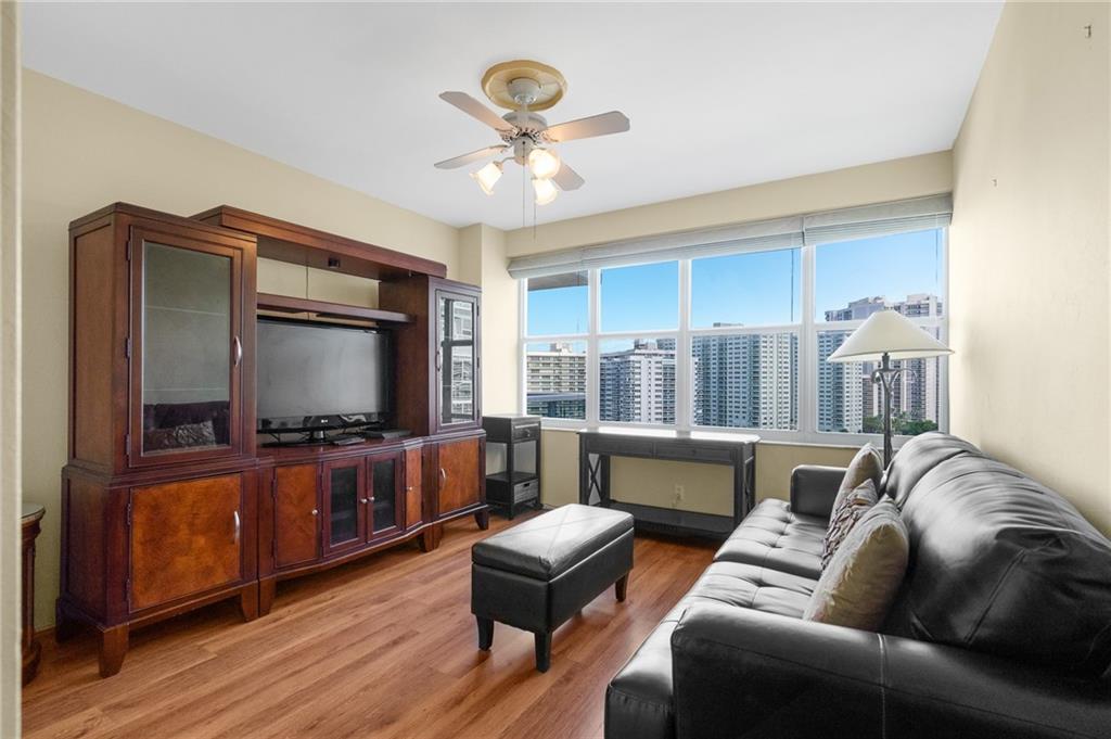 Coral Ridge Towers East - Residential