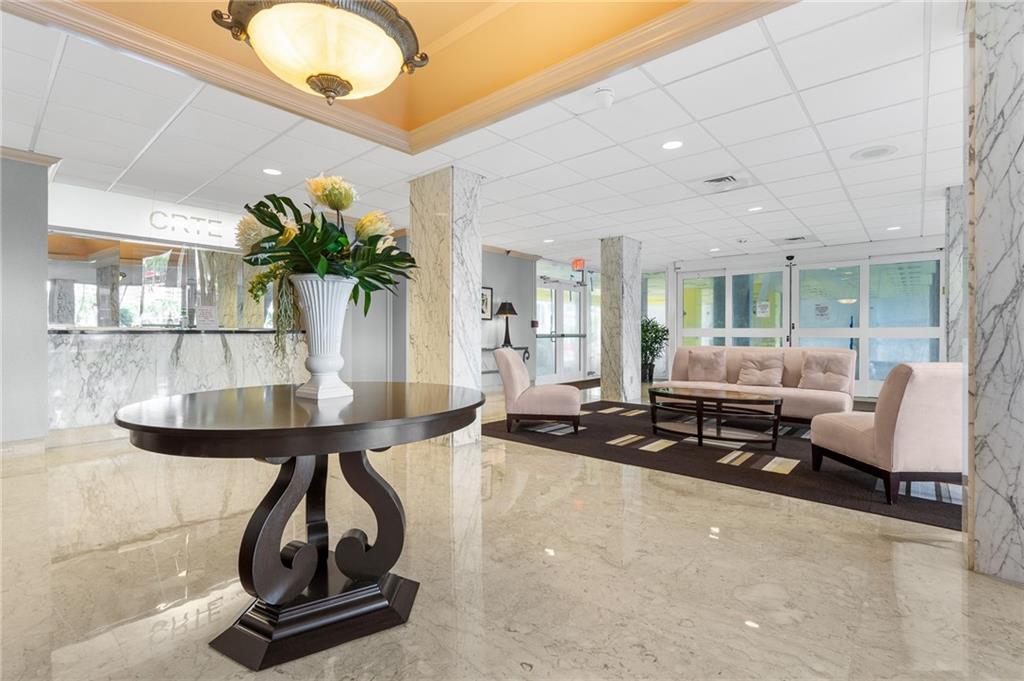 Coral Ridge Towers East - Residential