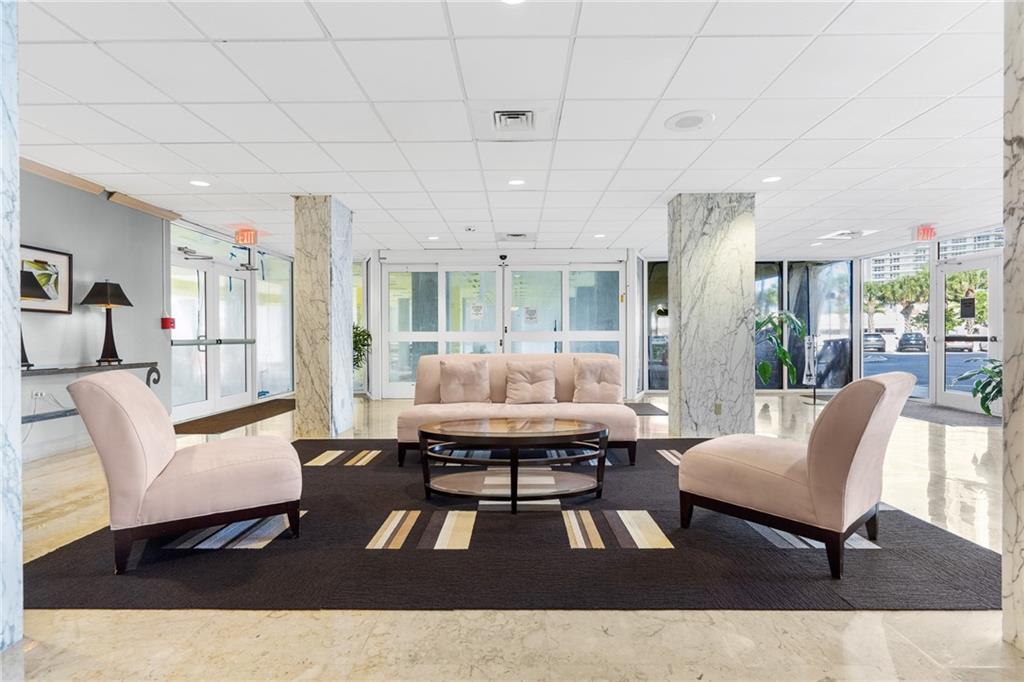 Coral Ridge Towers East - Residential
