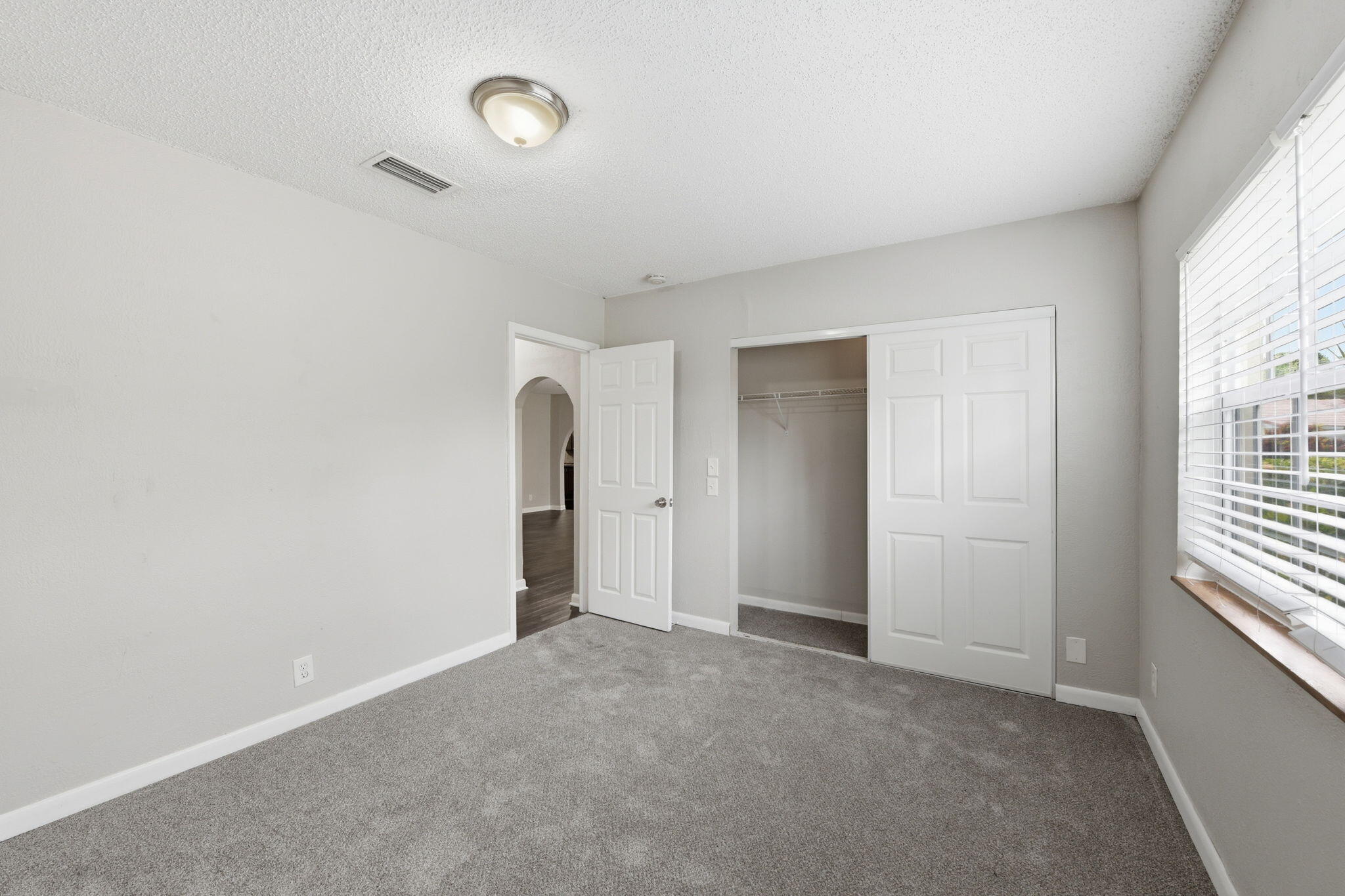 FOREST HILLS SOUTH - Residential