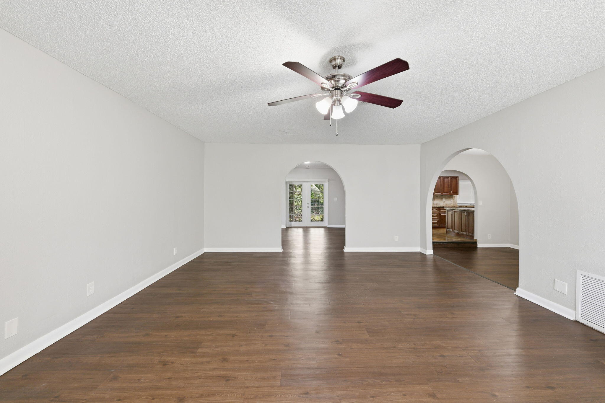 FOREST HILLS SOUTH - Residential