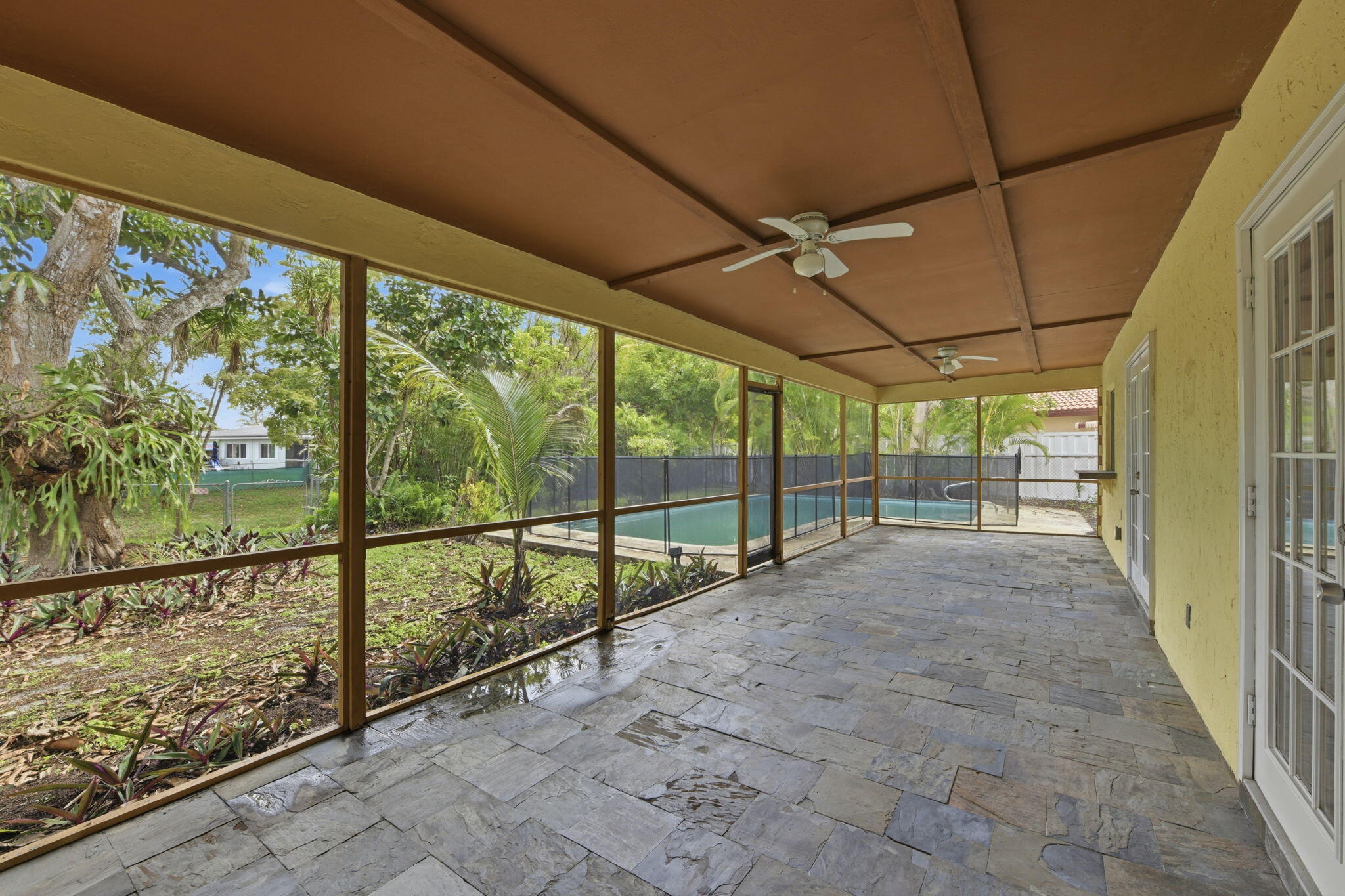 FOREST HILLS SOUTH - Residential