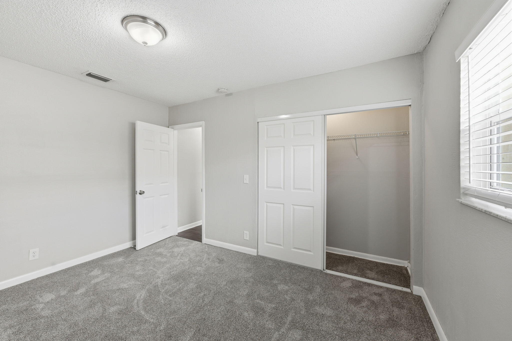 FOREST HILLS SOUTH - Residential