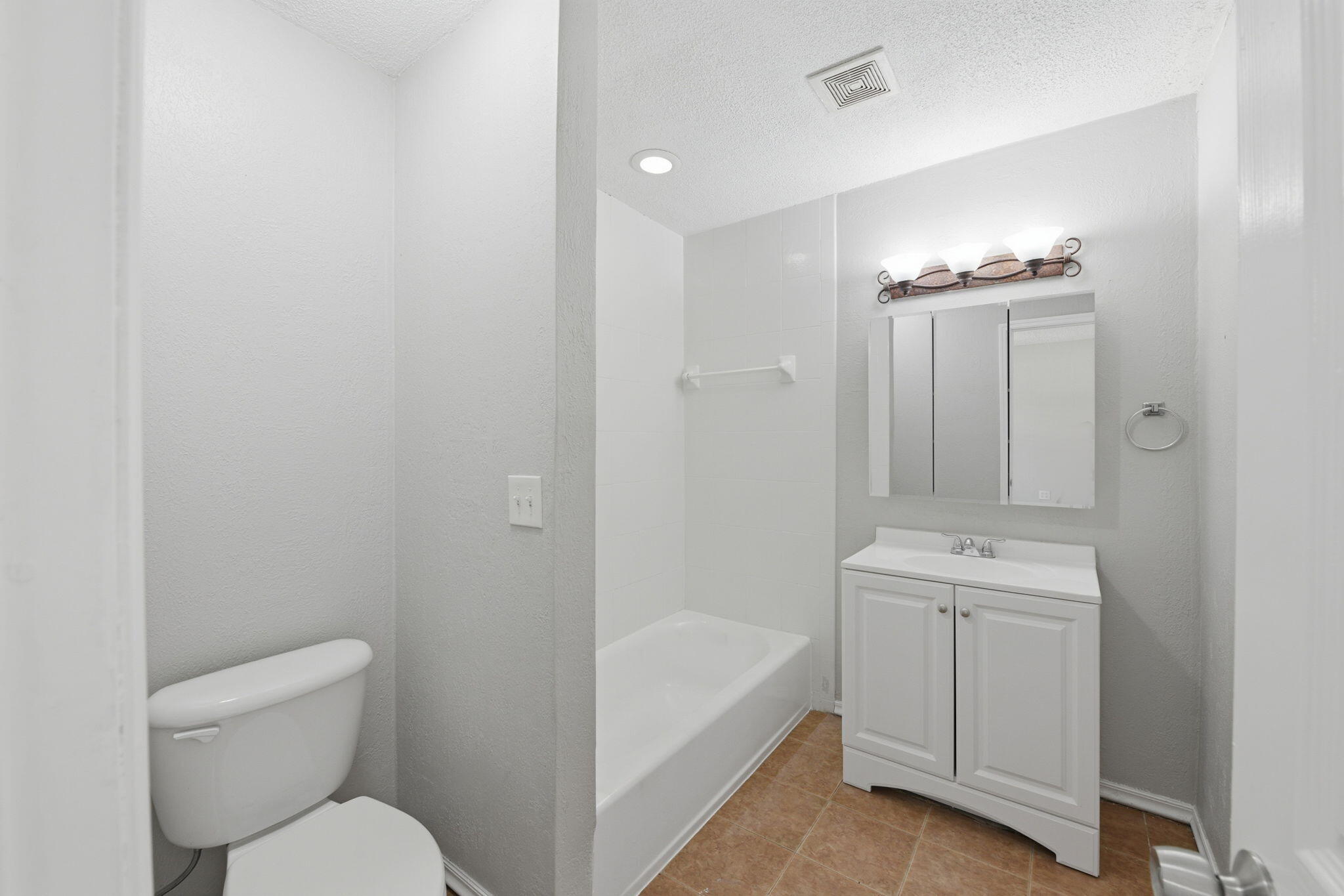 FOREST HILLS SOUTH - Residential