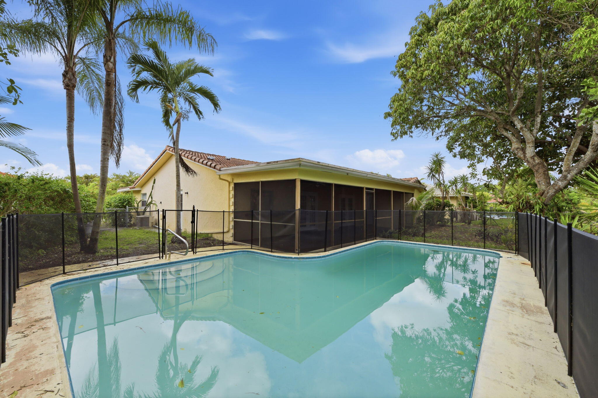 FOREST HILLS SOUTH - Residential