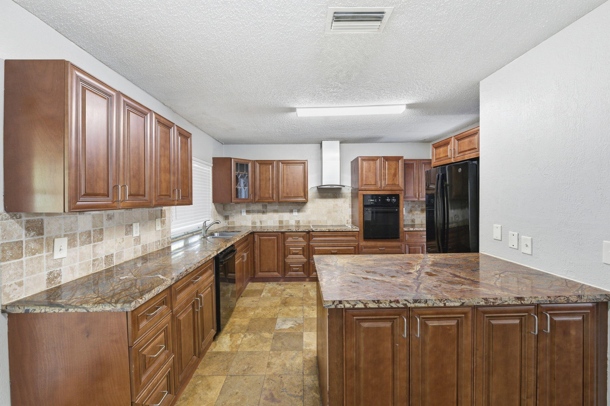 FOREST HILLS SOUTH - Residential