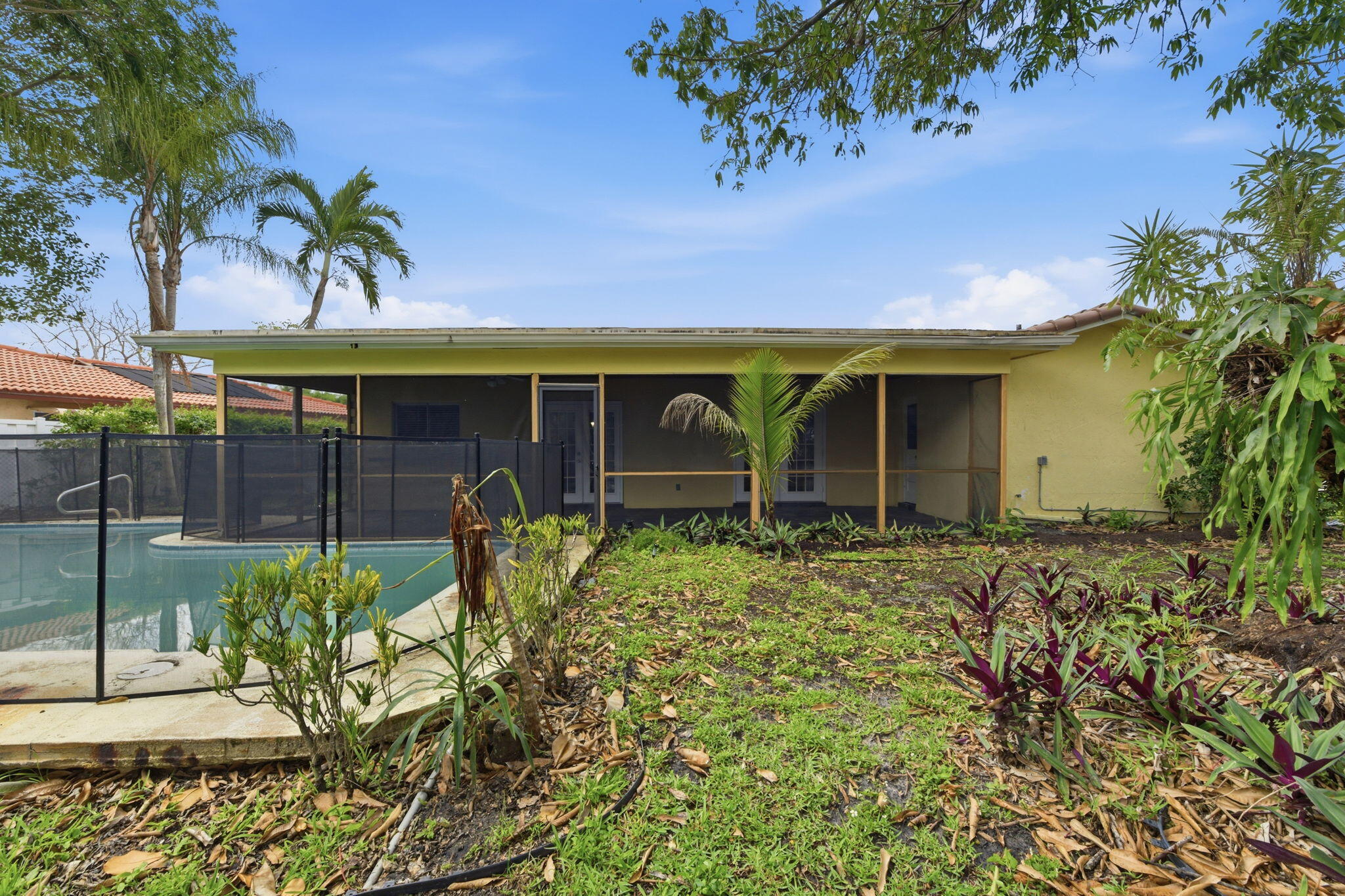 FOREST HILLS SOUTH - Residential