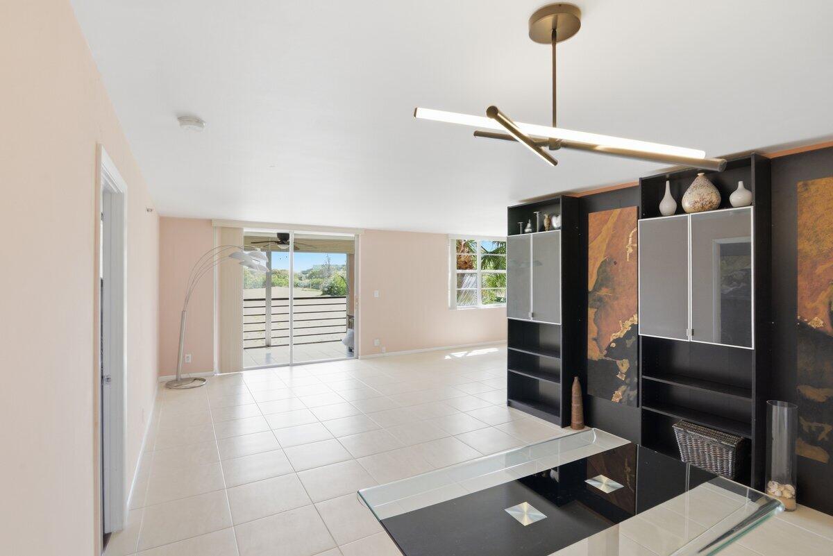 BOCA TEECA CONDO 10 - Residential