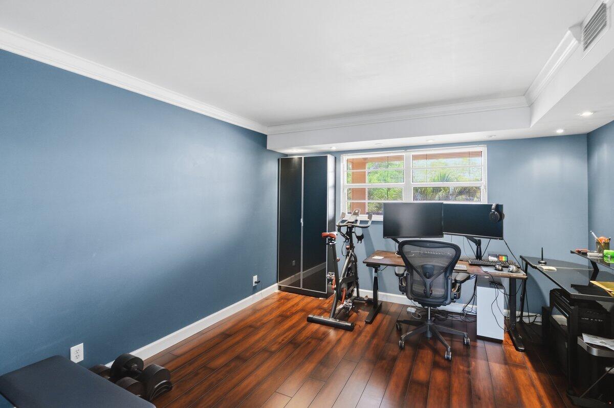 BOCA TEECA CONDO 10 - Residential