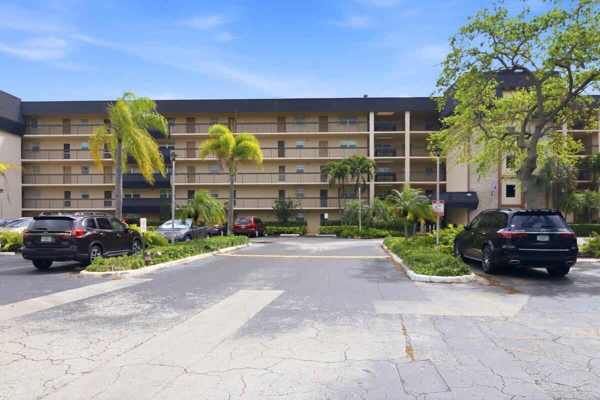 BOCA TEECA CONDO 10 - Residential