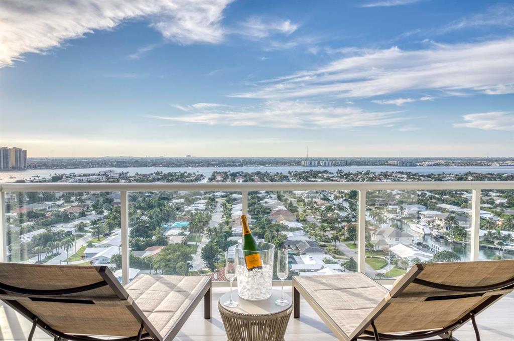 Vista Blue Singer Island - Residential