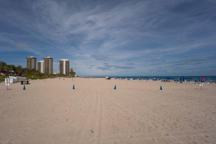 Vista Blue Singer Island - Residential