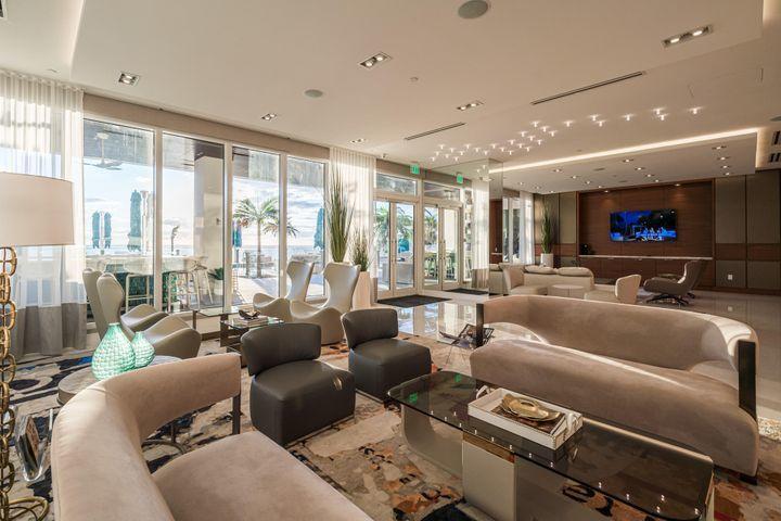 Vista Blue Singer Island - Residential