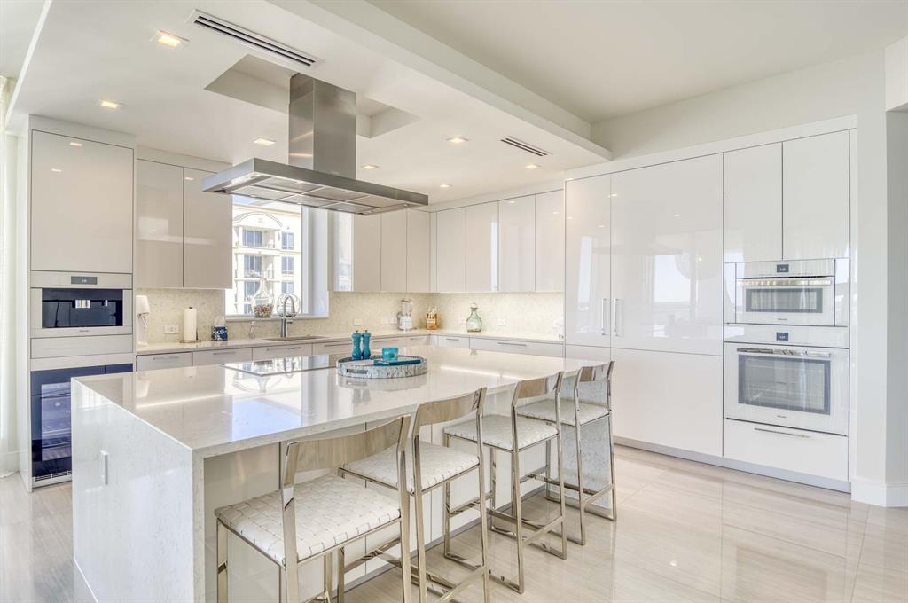 Vista Blue Singer Island - Residential