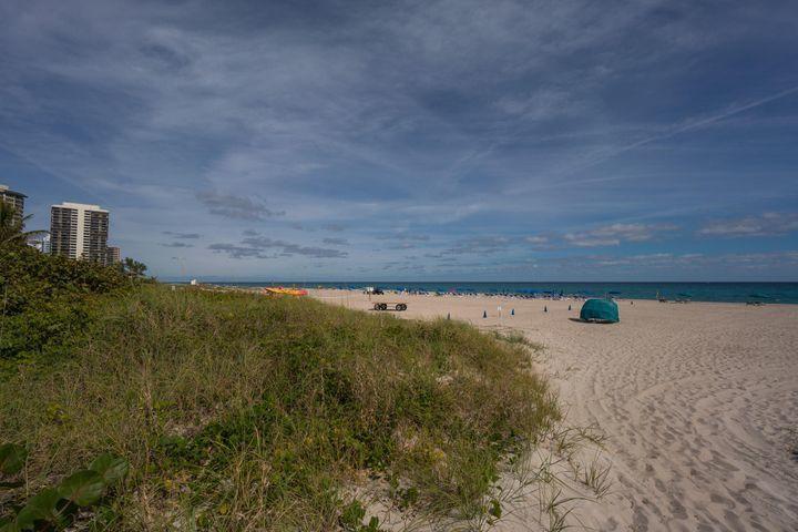 Vista Blue Singer Island - Residential