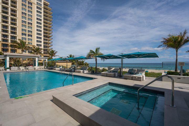 Vista Blue Singer Island - Residential