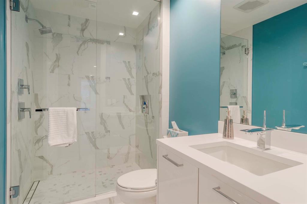 Vista Blue Singer Island - Residential