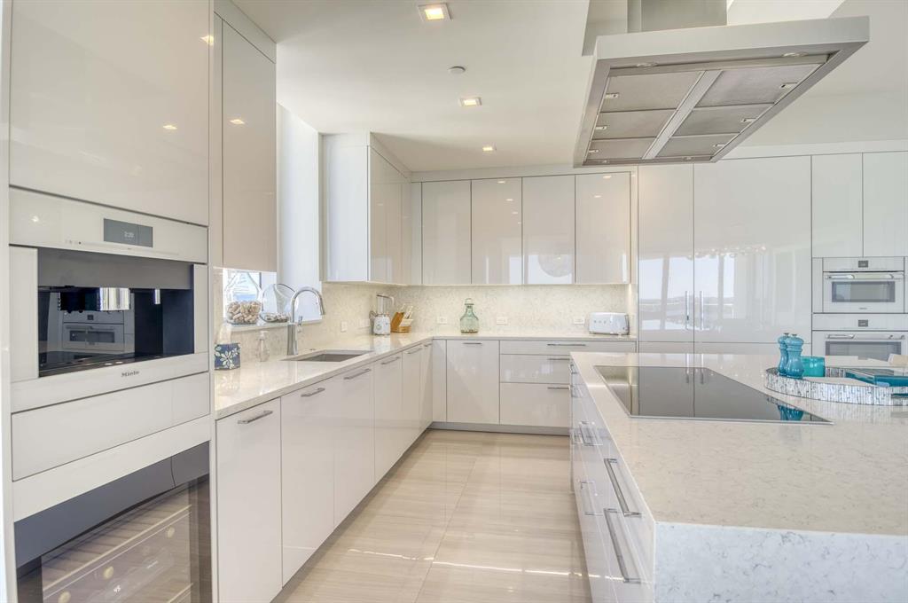 Vista Blue Singer Island - Residential