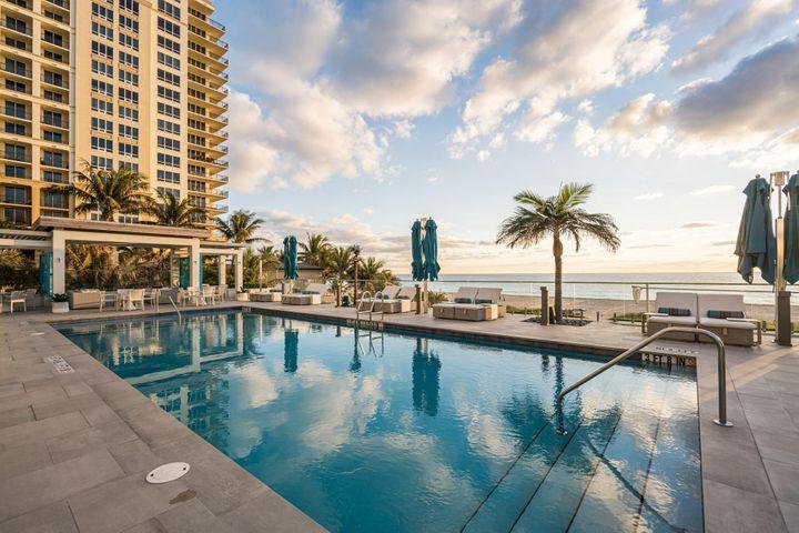 Vista Blue Singer Island - Residential