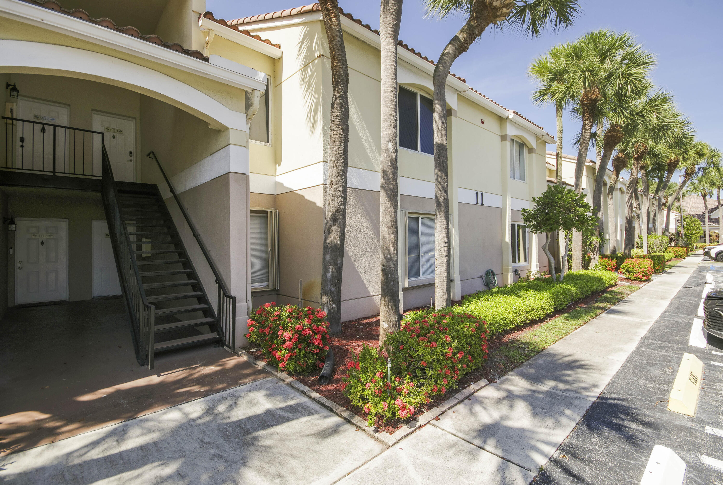 Casablanca Isles Condo - Residential