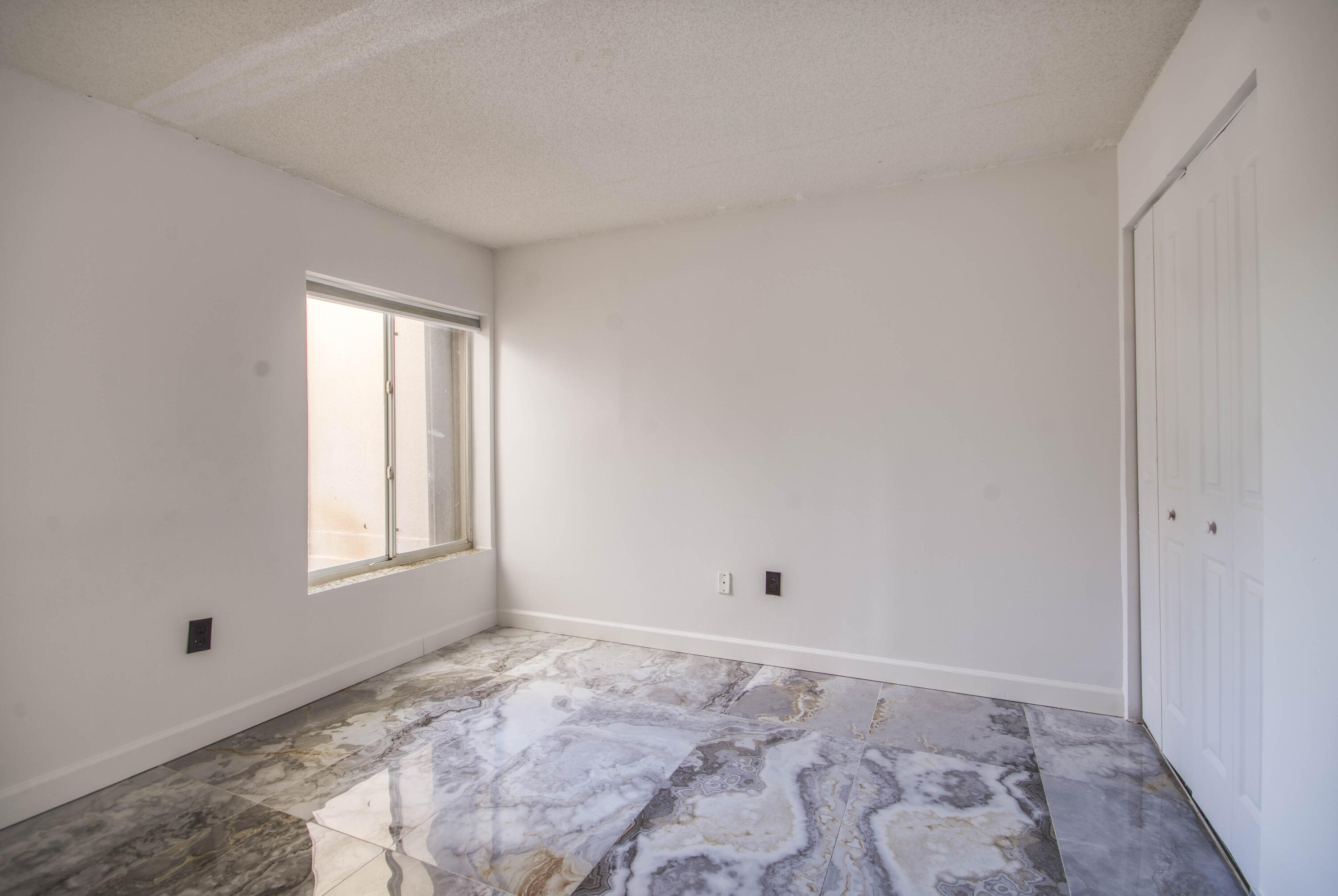 Casablanca Isles Condo - Residential