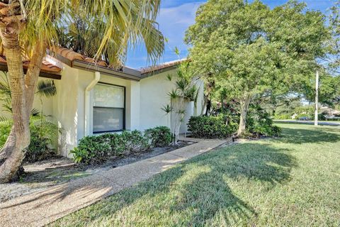 A home in Deerfield Beach