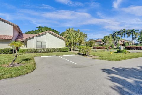 A home in Deerfield Beach