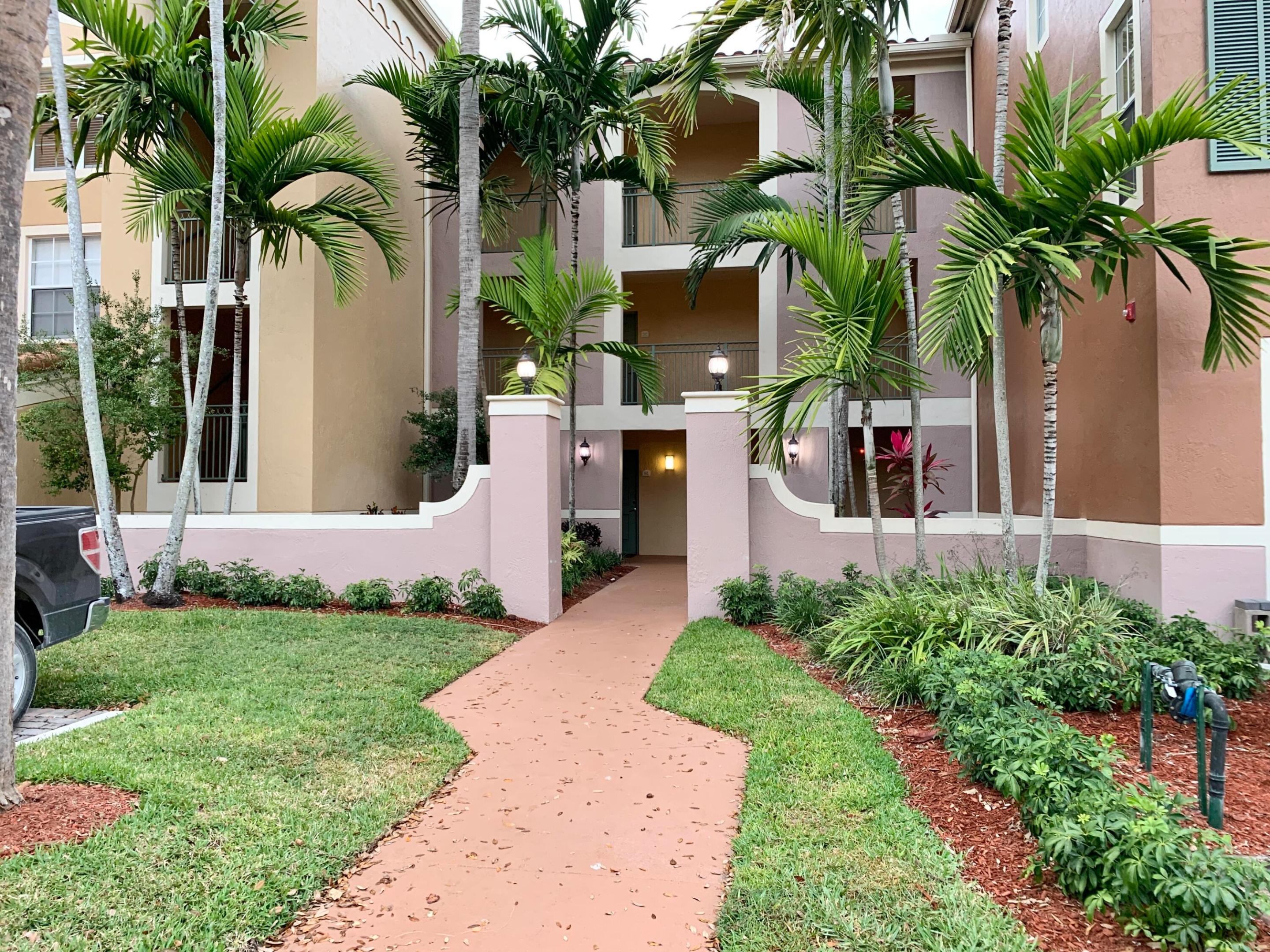 ST ANDREWS AT POLO CLUB CONDO - Residential Lease