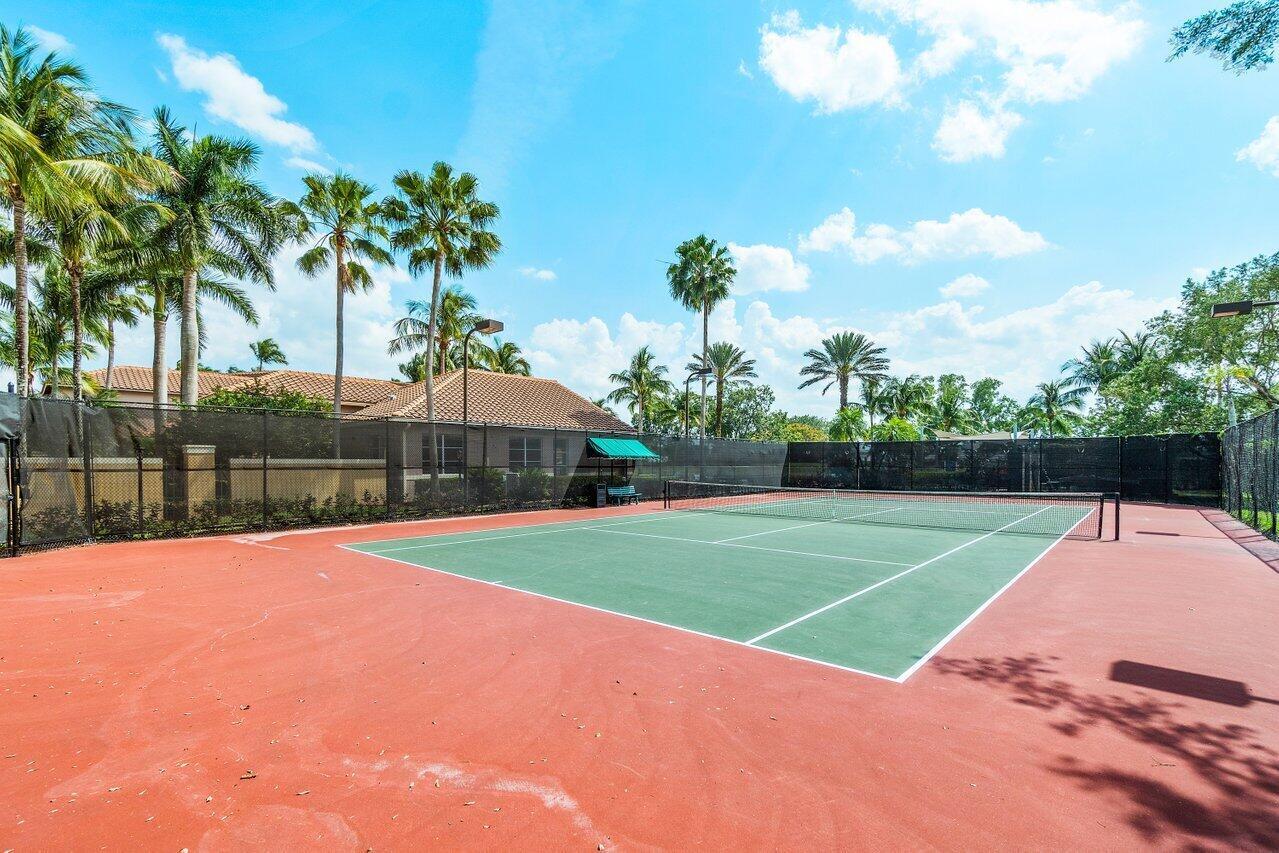 ST ANDREWS AT POLO CLUB CONDO - Residential Lease