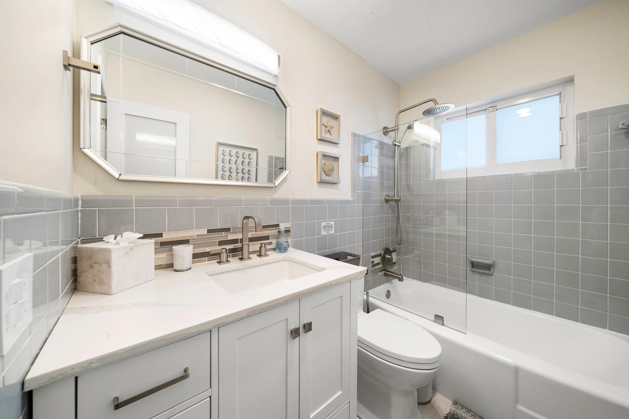 Coral Ridge Country Club - Residential Lease