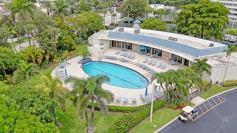 A home in Deerfield Beach