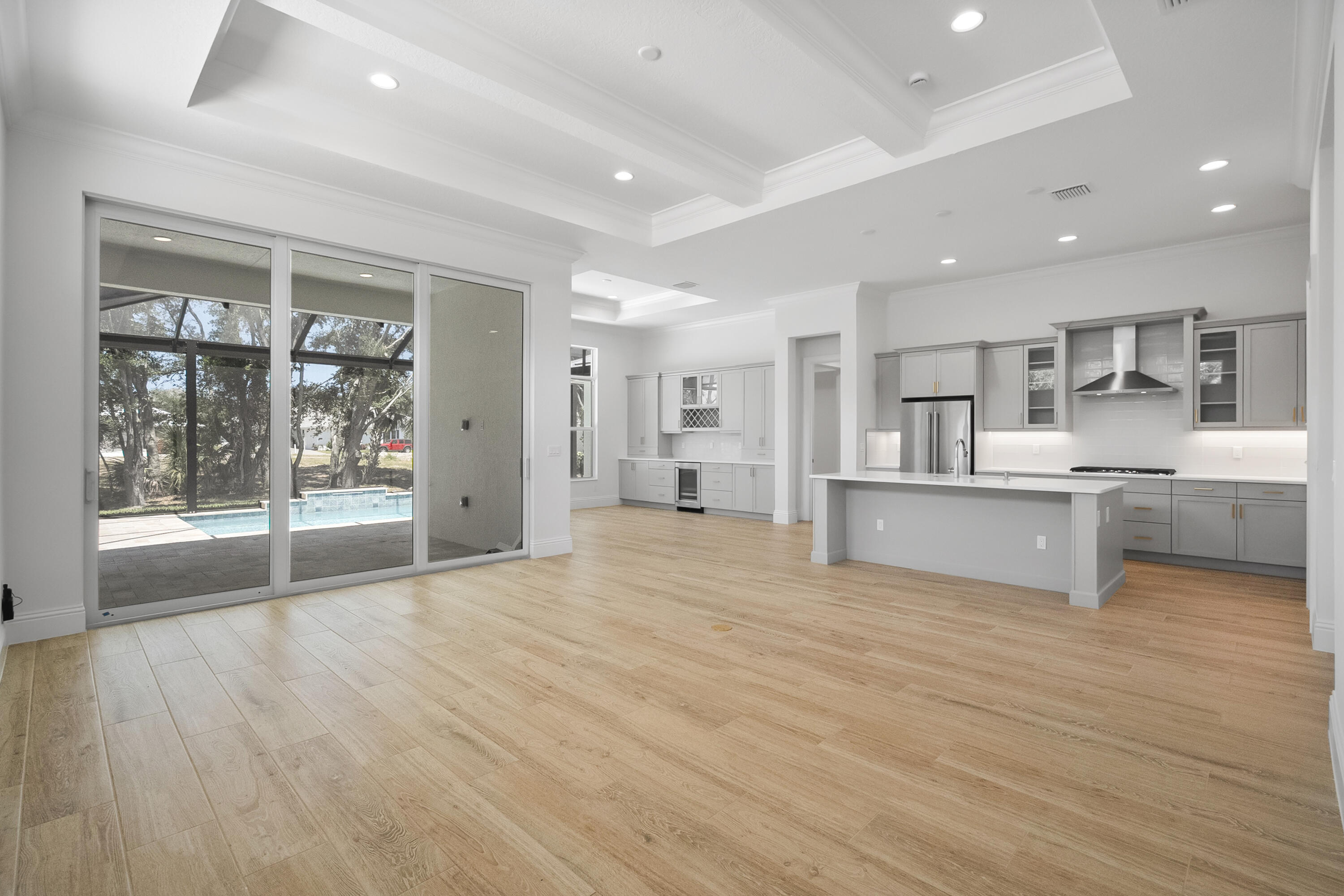 LUCAYA POINTE - PHASE 1 - Residential