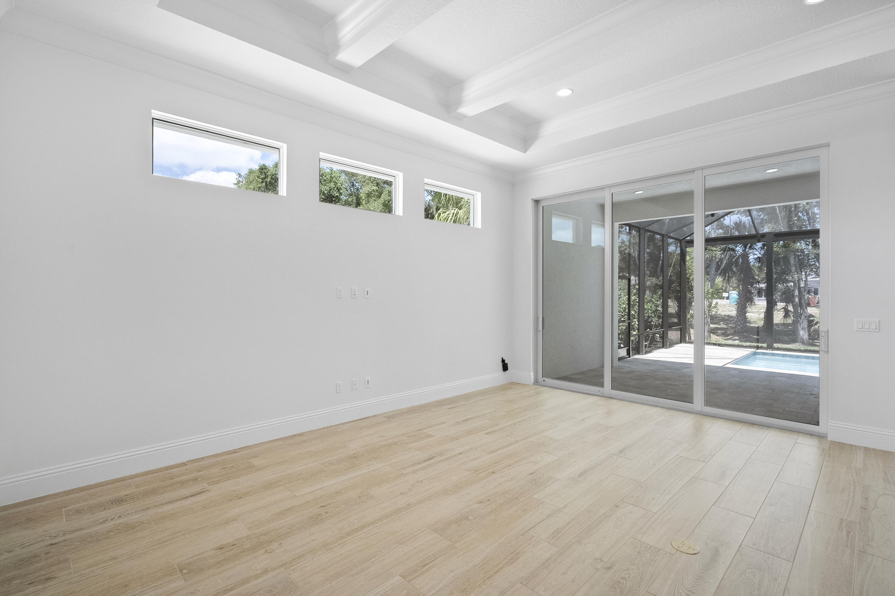 LUCAYA POINTE - PHASE 1 - Residential