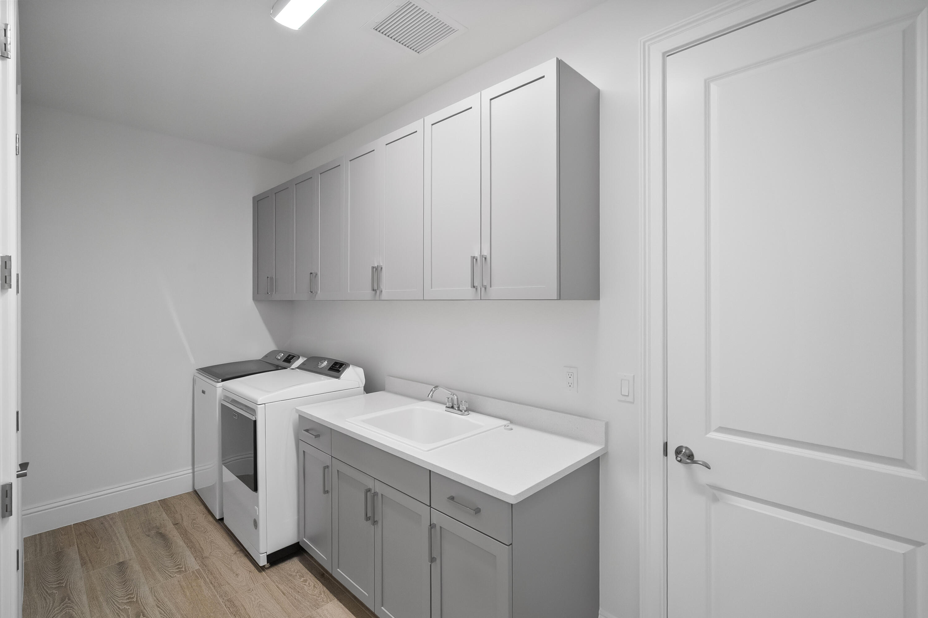 LUCAYA POINTE - PHASE 1 - Residential