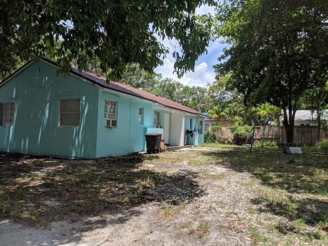 NORTH PALM BCH 4 - Residential Lease