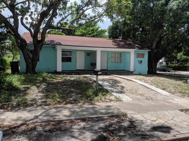 NORTH PALM BCH 4 - Residential Lease